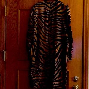 Vintage saks fifth Ave  tiger print 100% silk dress